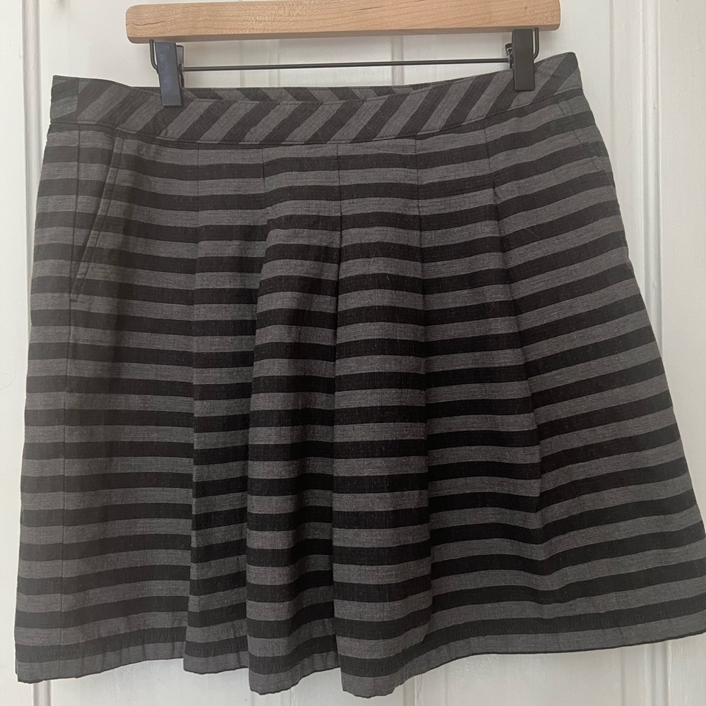 COPY - Gap flare mini skirt size 8
